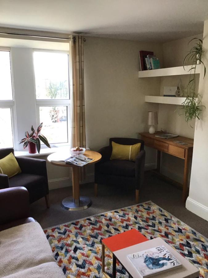 הרוגייט Conference View Guest House מראה חיצוני תמונה